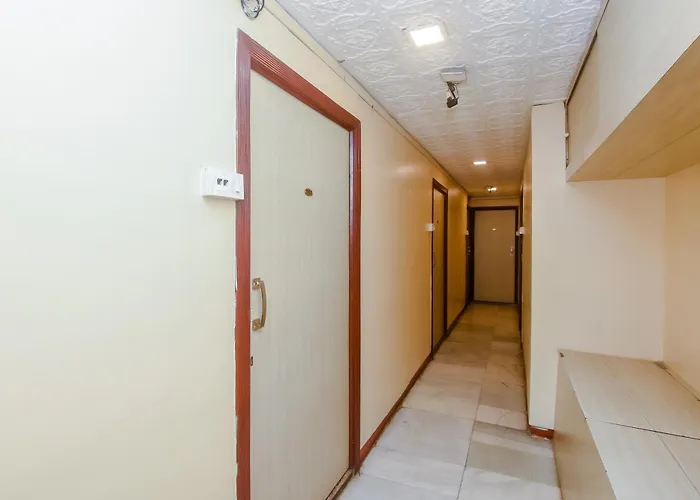 Hotel O Prince Palace Mumbai